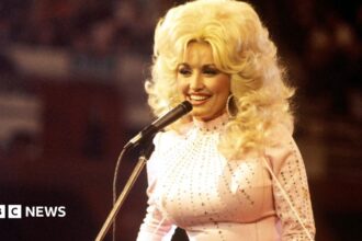 Dolly Parton Meninggal Dunia di Usia 80 Tahun