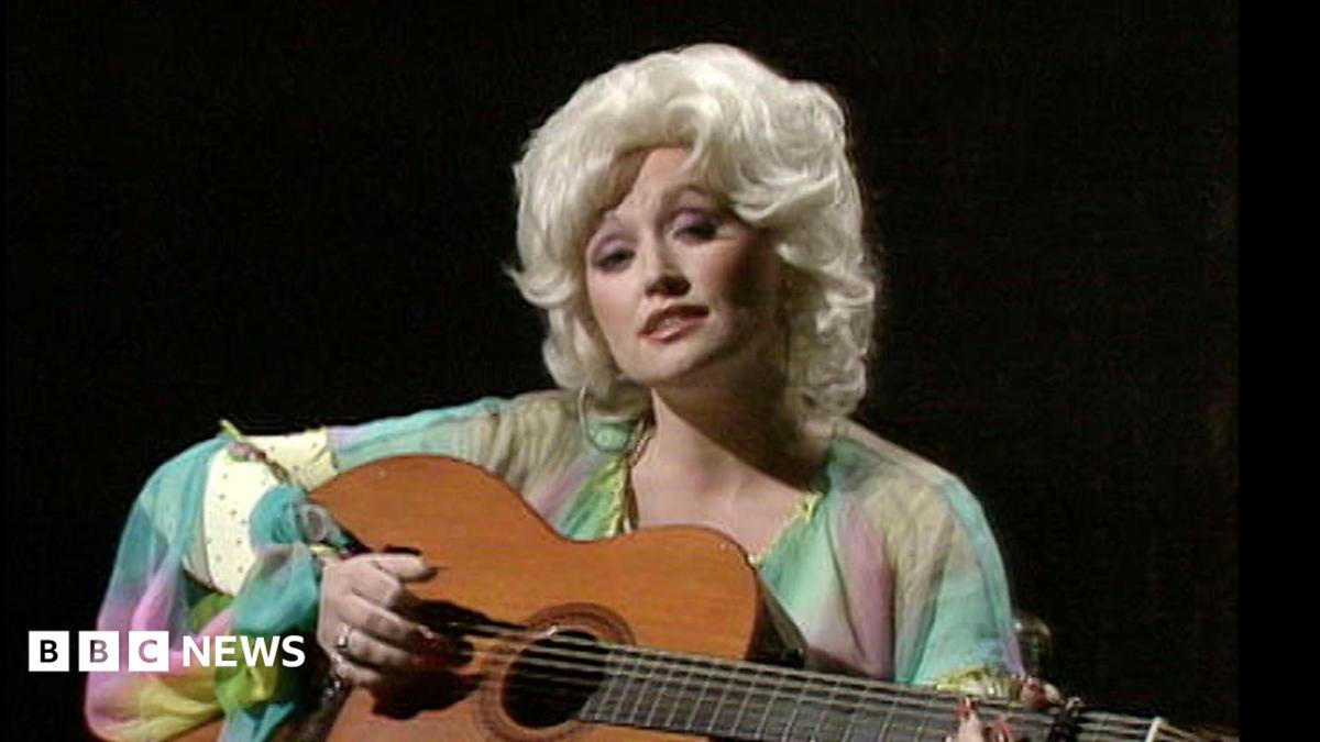 Dolly Parton Ungkap Kisah Hidupnya Lewat Enam Lagu Ikonis