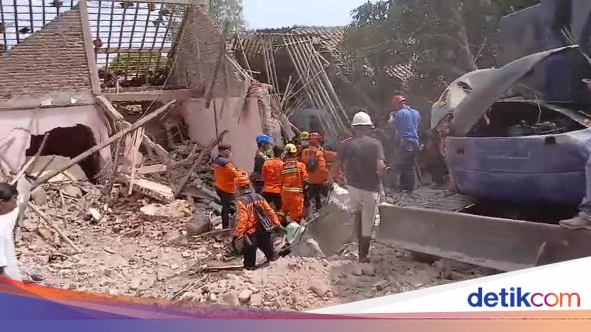 Gedung Hogwan di Brebes Runtuh, Tiga Orang Meninggal