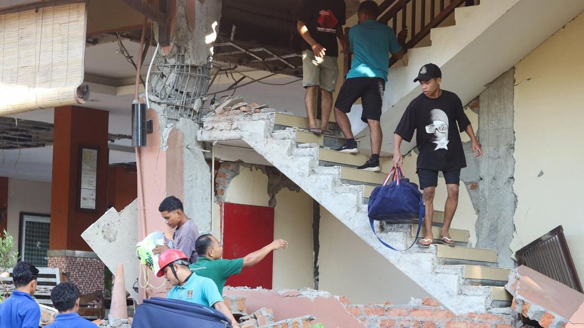 Gempa di NTT: Lima Orang Meninggal Dunia