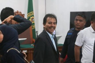 Hakim Tolak Praperadilan Roy Suryo Terkait Larangan Bepergian