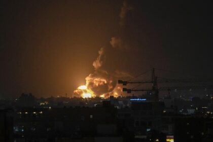 Houthi Serang Kilang Minyak Saudi, Memicu Kebakaran di Jazan