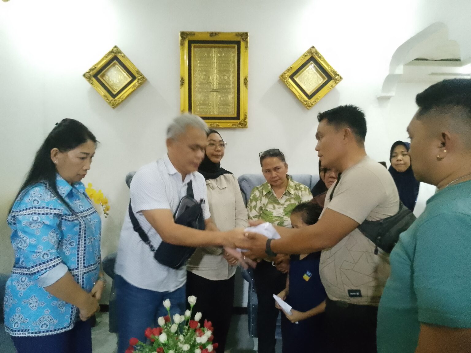 Orang tua Tian Ngantung sambangi keluarga korban Drag Race maut di Kotamobagu