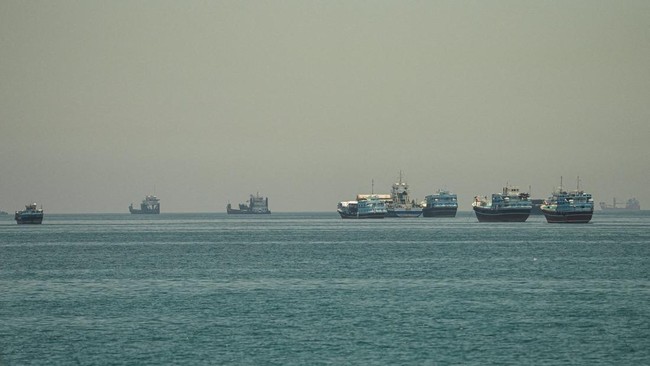 Iran dan Oman Sepakati Jalur Pelayaran di Selat Hormuz