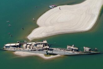 Kekeringan Ekstrem Sungai Danube Ungkap Bangkai Kapal Perang Nazi