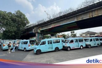 Pemprov DKI Evaluasi Rute Angkot JakLingko dan M44 untuk Hindari Tumpang Tindih