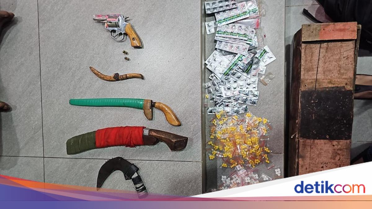 Polisi Bogor Tangkap 3 Pengedar Obat Keras Ilegal, Senpi Rakitan Disita