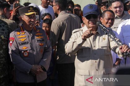 Prabowo Pastikan Bantuan Gempa NTT Terus Dikirim Pemerintah