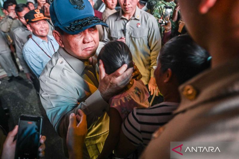 Presiden Prabowo Tinjau Karhutla dan Temui Warga di Palangka Raya
