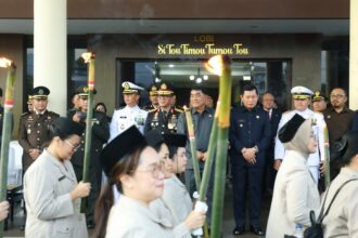 FOTO: Gubernur Sulut dan Polda lepas pawai TAPTU semarak HUT ke-81 RI