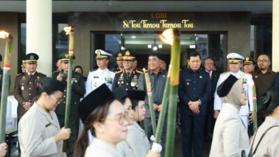 FOTO: Gubernur Sulut dan Polda lepas pawai TAPTU semarak HUT ke-81 RI