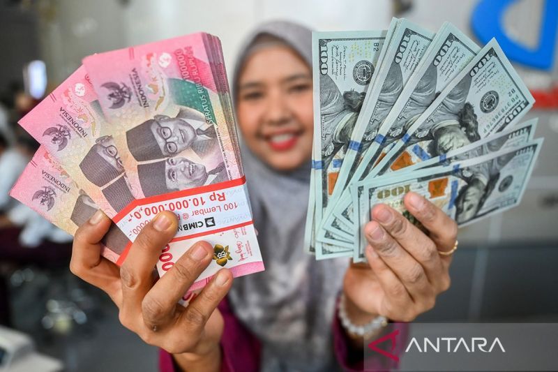 Rupiah Menguat Jadi Rp17.860 per Dolar AS
