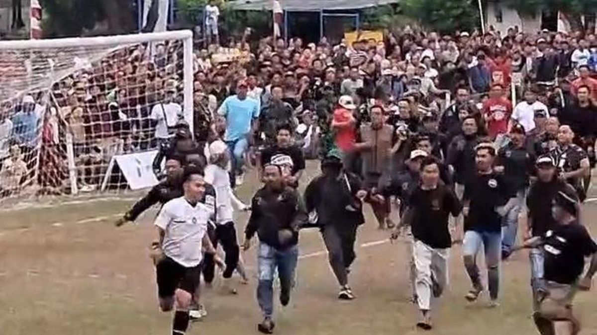 Suporter di Purbalingga Keroyok Wasit dalam Pertandingan Tarkam