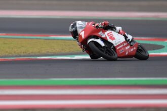 Veda Ega Pratama Raih Posisi Kesembilan di Moto3 Inggris 2026