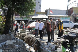 Tinjau sejumlah proyek infrastruktur, Wali Kota Kotamobagu minta pekerjaan tepat waktu
