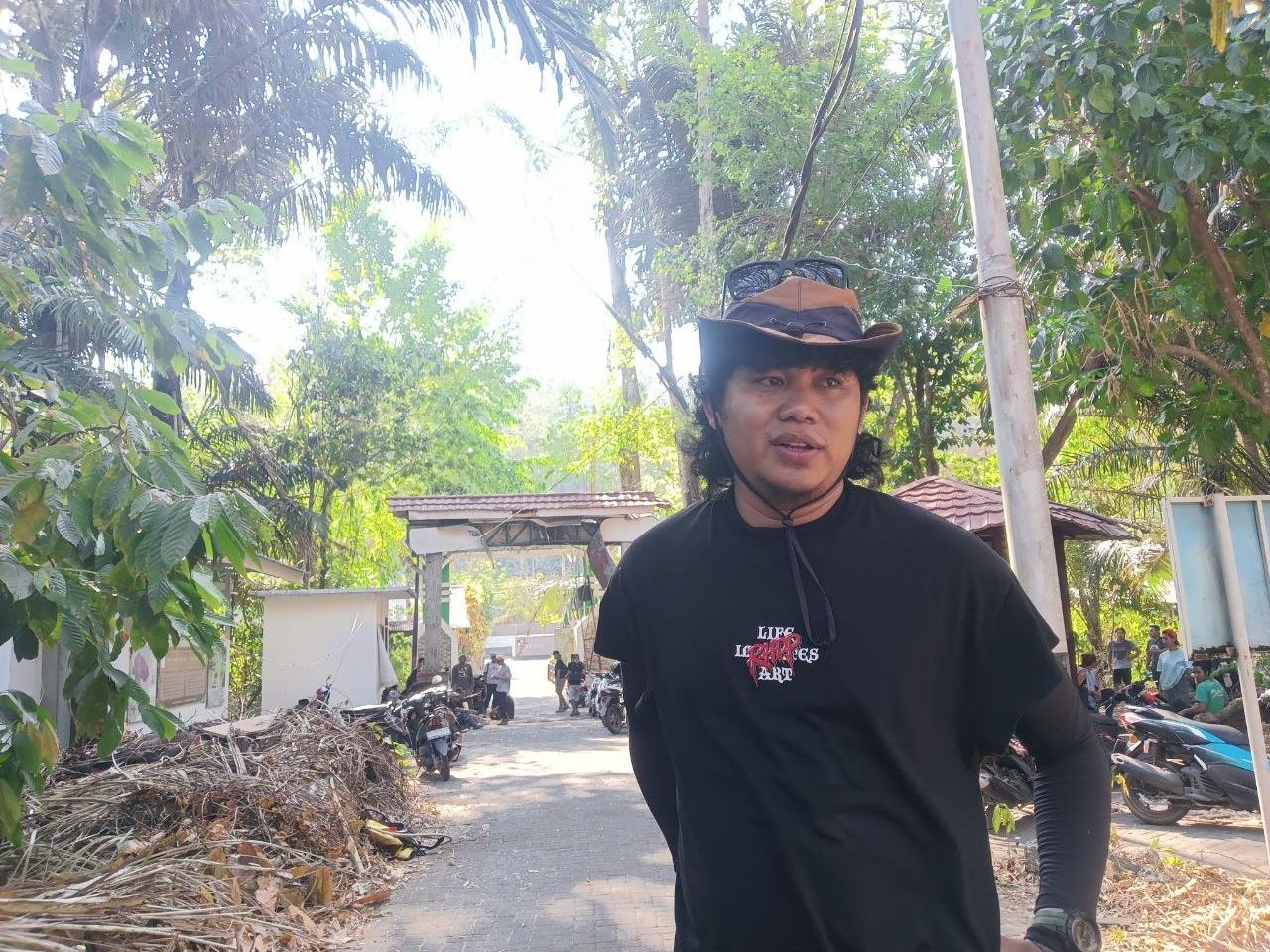 Mereka yang terdampak setelah kawasan konservasi TWA Batuputih terbakar 9 Mereka yang terdampak setelah kawasan konservasi TWA Batuputih terbakar