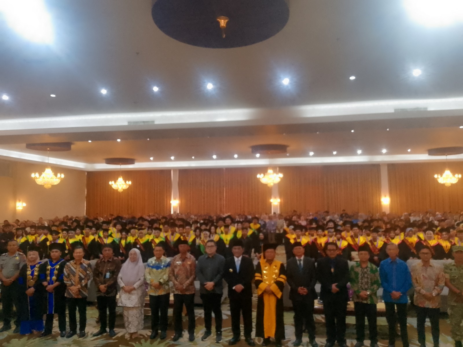Di hadapan 248 Wisudawan, Gubernur Sulut bicara peluang kerja dan masa depan pendidikan BMR 8 Di hadapan 248 Wisudawan, Gubernur Sulut bicara peluang kerja dan masa depan pendidikan BMR