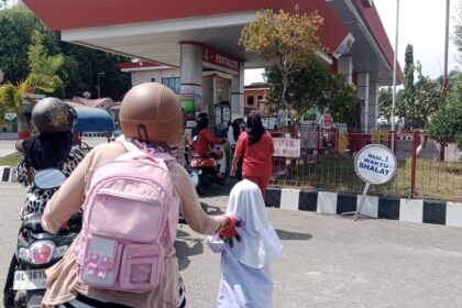 Antrean BBM Subsidi di Aceh Ganggu Kegiatan Sekolah dan Kerja
