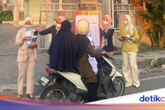BNI Distribusikan Masker untuk Warga Terdampak Erupsi Gunung Anak Krakatau