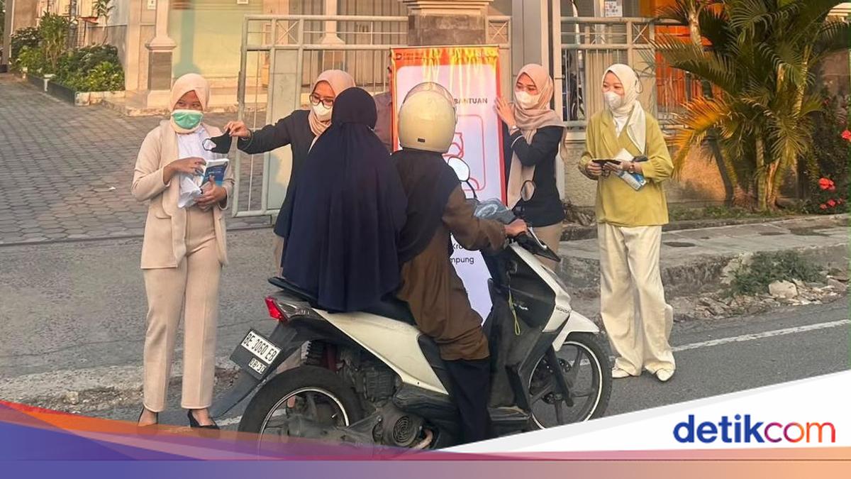 BNI Distribusikan Masker untuk Warga Terdampak Erupsi Gunung Anak Krakatau