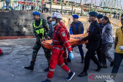 Basarnas Kerahkan Kopaska-BSG untuk Pencarian Korban Kapal Virgo