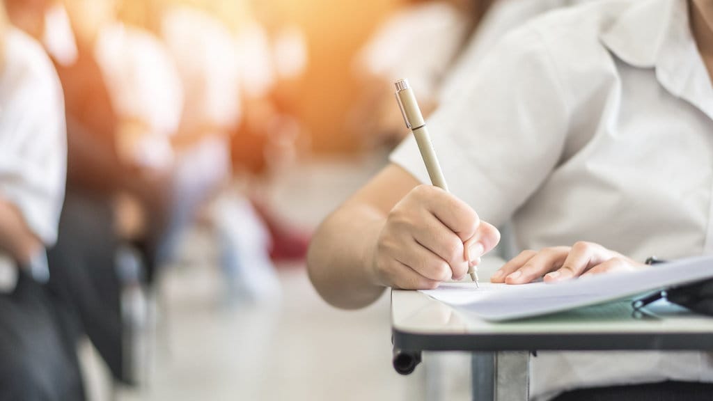 Contoh Soal dan Jawaban PTS Geografi Kelas 12 Semester 1