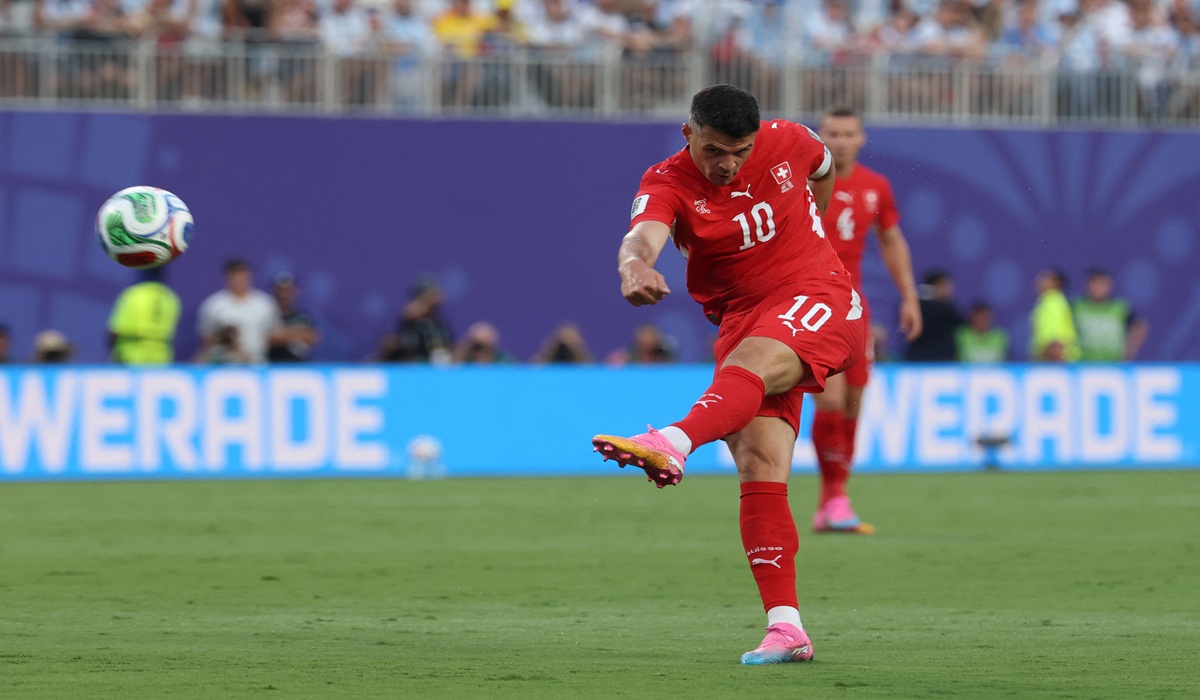 Granit Xhaka Absen Bela Timnas Swiss Akibat Skandal Vaksin Palsu