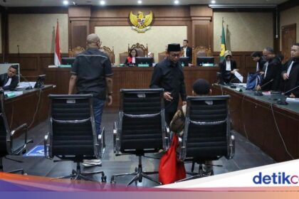 Gus Alex Inginkan Hadirnya Eks Kasubdit Kemenag di Sidang Kuota Haji