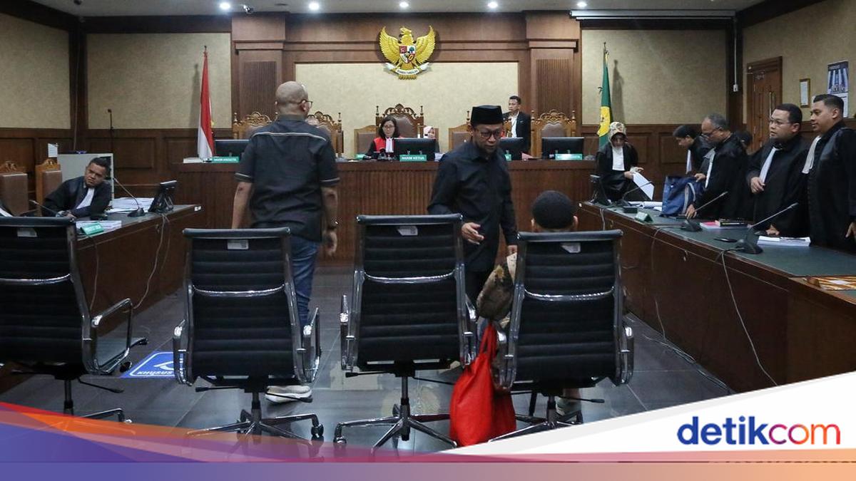 Gus Alex Inginkan Hadirnya Eks Kasubdit Kemenag di Sidang Kuota Haji