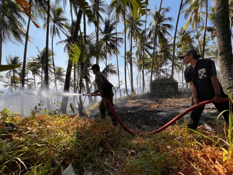 Kebakaran lahan terjadi di dua desa di Siau Barat Utara