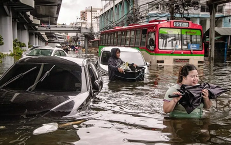 Indonesia Pantau Banjir di Thailand, WNI Terjebak di Hotel Bangkok