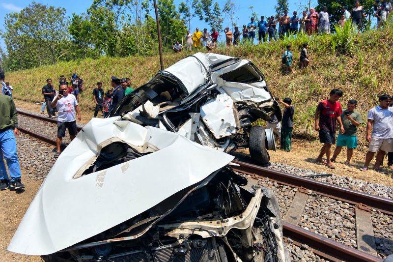 KA Ijen Ekspres Alami Keterlambatan Akibat Kecelakaan di Jember