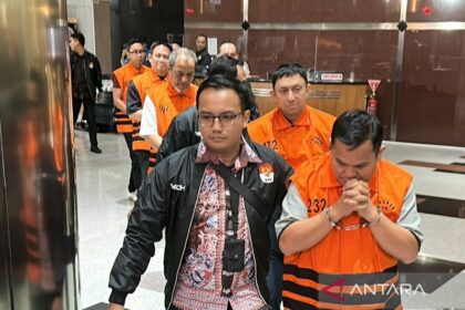 KPK Menahan Fahd Arafiq dan Presiden Direktur Summarecon