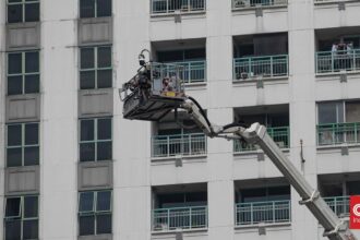 Kebakaran Apartemen di Jakarta Pusat, Puluhan Penghuni Dievakuasi