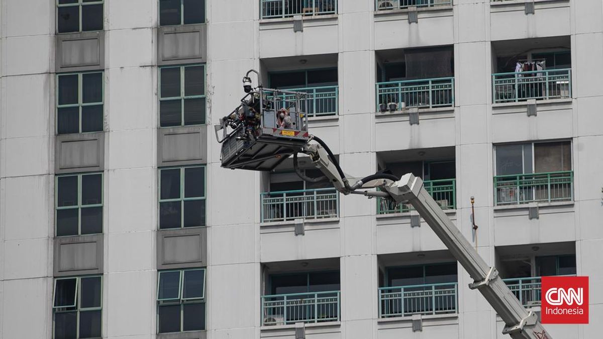 Kebakaran Apartemen di Jakarta Pusat, Puluhan Penghuni Dievakuasi