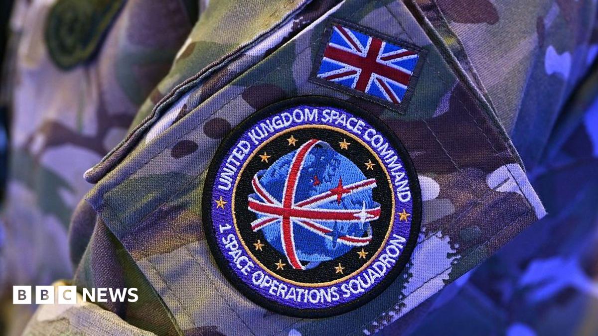 Militer Inggris Jamming Satelit Asing untuk Pertahanan Diri
