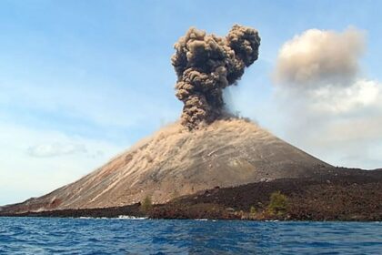 PJJ Diterapkan di Jakarta Akibat Abu Vulkanik Anak Krakatau