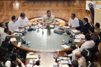 Presiden Prabowo Pimpin Rapat Bahas Hunian Layak dan Terjangkau