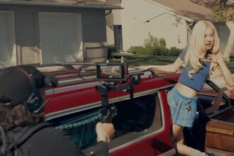 ROSÉ BLACKPINK Rilis MV "New Trick" dengan iPhone 18 Pro