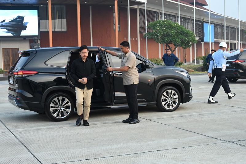Wapres Tinjau Penanganan Keracunan Makanan di Batang