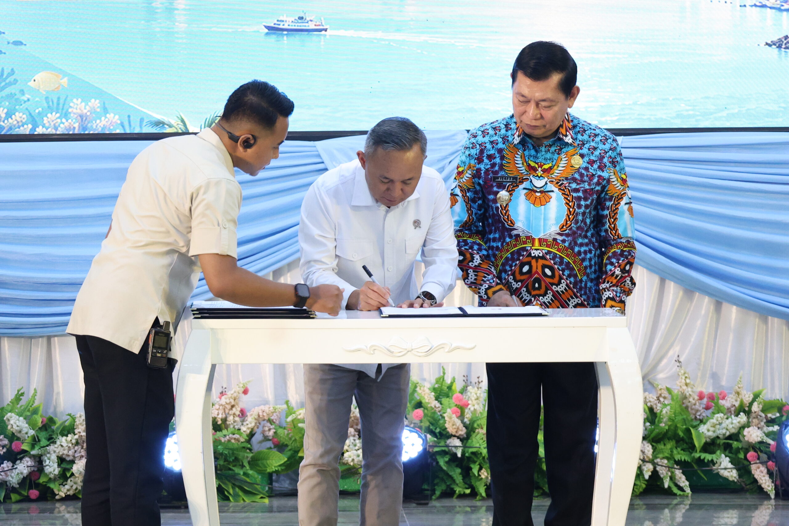 Perkokoh 3 Pilar HAM, Pemprov Sulut gandeng kementerian sasar ASN, pelajar, dan pelaku usaha 8 Perkokoh 3 Pilar HAM, Pemprov Sulut gandeng kementerian sasar ASN, pelajar, dan pelaku usaha