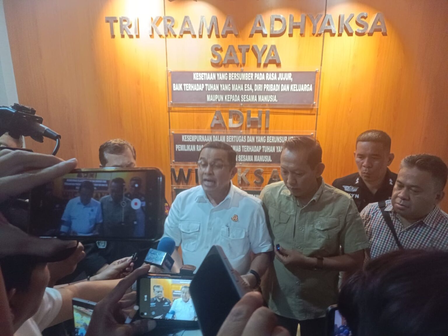 Kejati Sulut Tetapkan EL Tersangka Dugaan Korupsi Tambang PT HWR