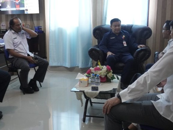 Kadis Kominfo Altin Tumengkol curhat ke BPK dan Komdigi