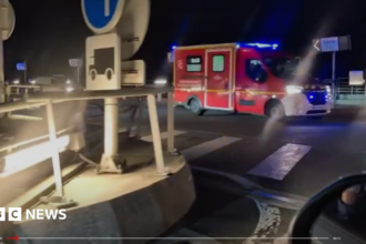 Bus Tabrak Kereta di Terowongan Channel, 19 Orang Terluka