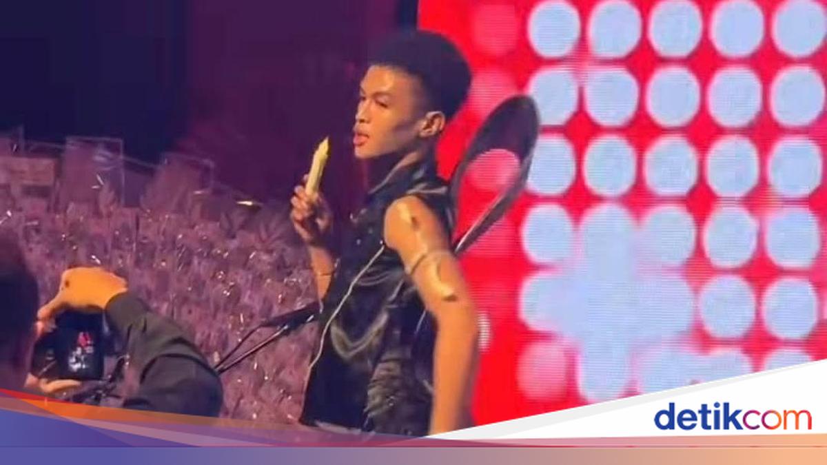 Fashion Show Waria di Makassar Menuai Sorotan, Selebgram Angkat Bicara