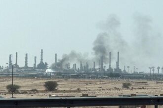 Fasilitas Minyak Aramco Diserang di Riyadh, Asap Hitam Membubung