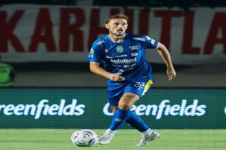 Gol Julio Cesar Pastikan Kemenangan Persib Atas Persik