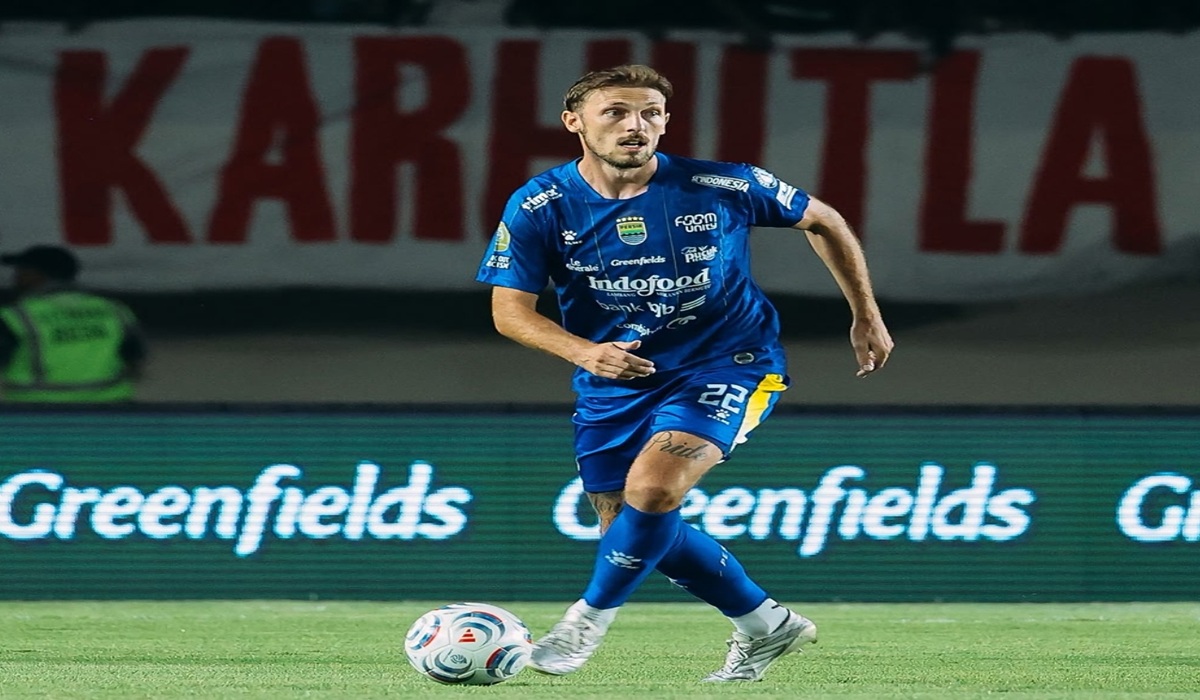 Gol Julio Cesar Pastikan Kemenangan Persib Atas Persik