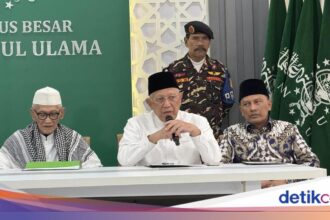 Gus Kikin Perkenalkan Pengurus Baru PBNU ke Prabowo