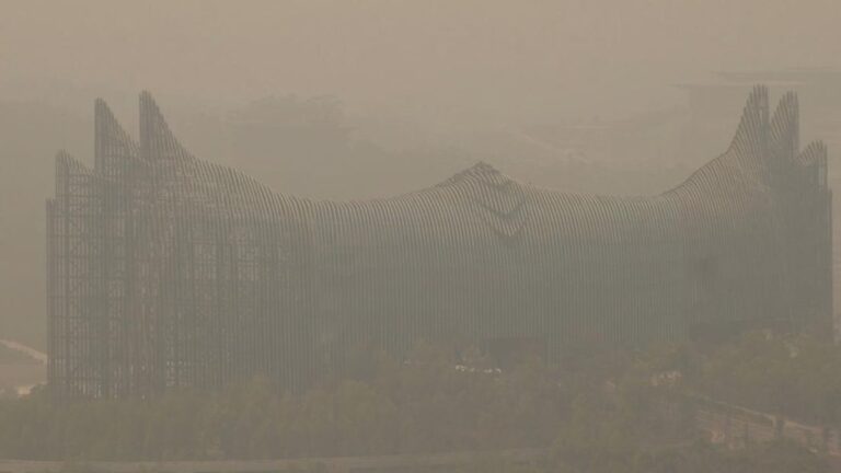 Kabut Asap Karhutla Selimuti IKN, Istana Garuda Tertutup